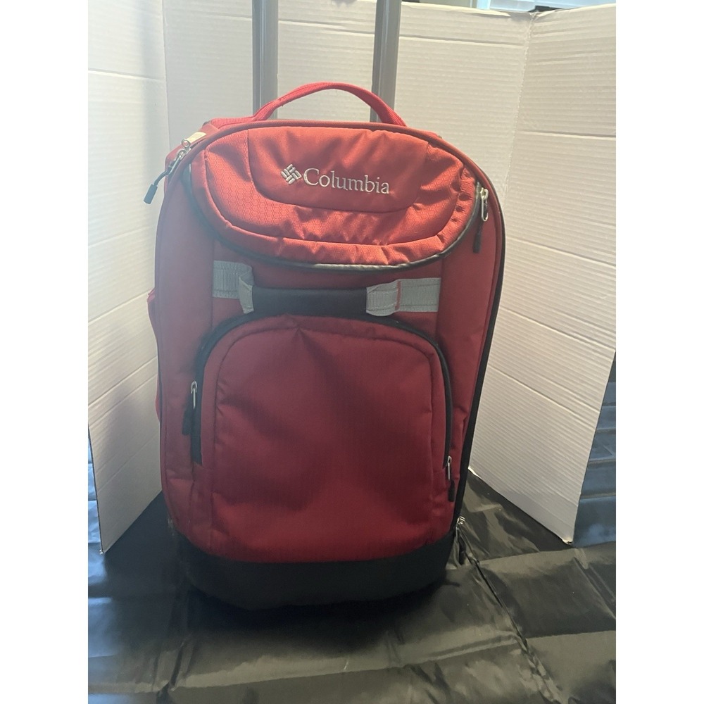NWOT Columbia Pack and Go Travel Rolling Upright Suitcase RED Active Lifestyle